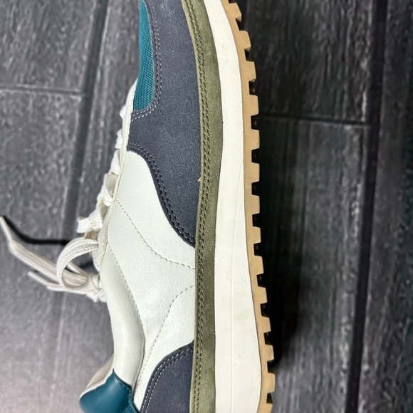 Universal Thread Womens US Shoe Size 8.5 White Green Blue - Picture 6 of 10